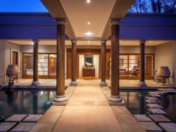 Sliding door galleries