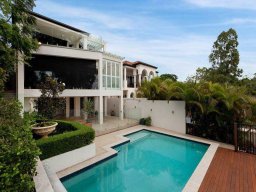 plantation-shutters-105