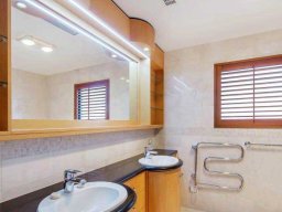 plantation-shutters-112