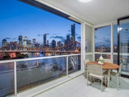 plantation-shutters-115