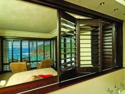 plantation-shutters-128