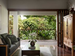 plantation-shutters-180