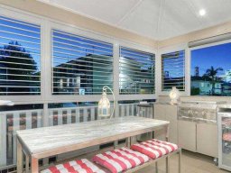 plantation-shutters-95